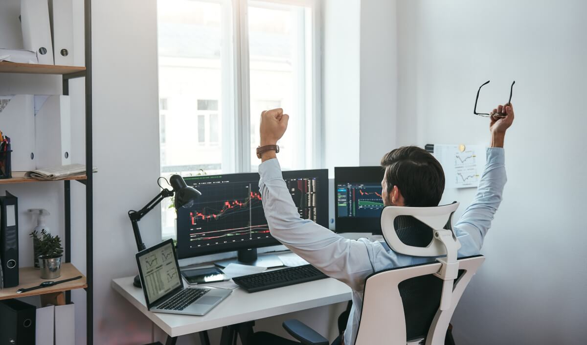 コピー取引の世界で成功する：持続的な利益へのガイド