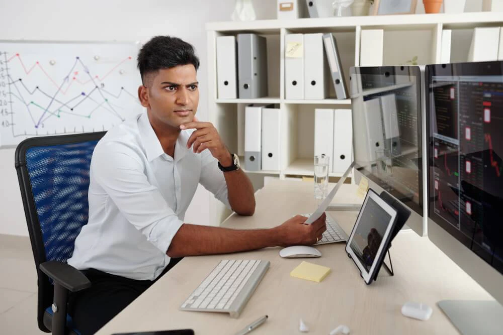 Forex trader waiting patiently for a high-probability trade setup before entering the market