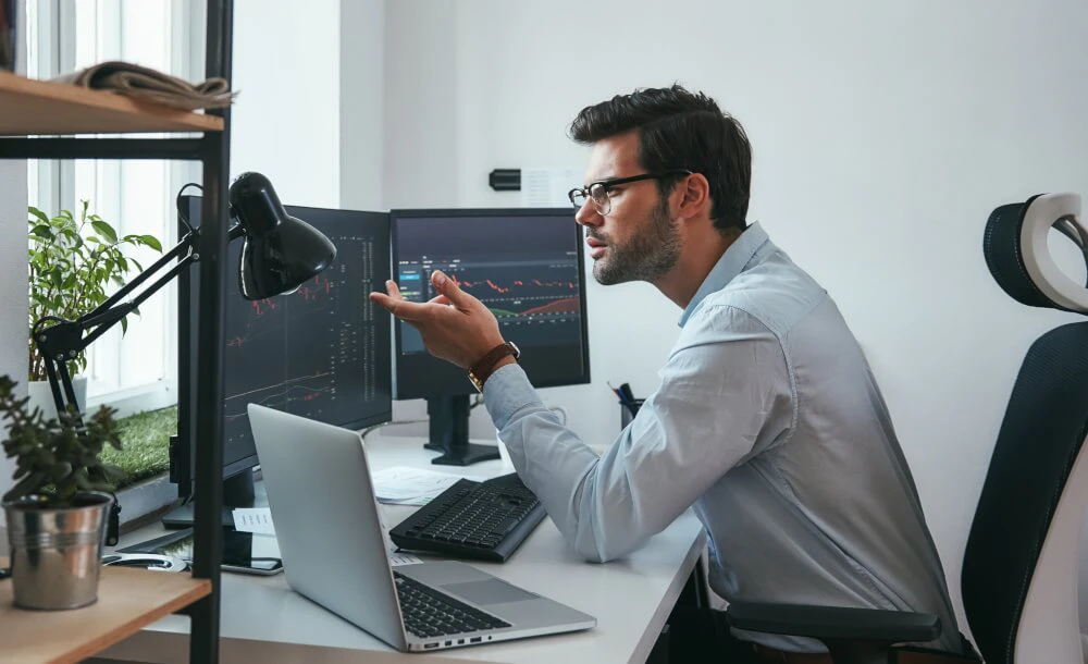 Trader ignoring risk management and increasing position size