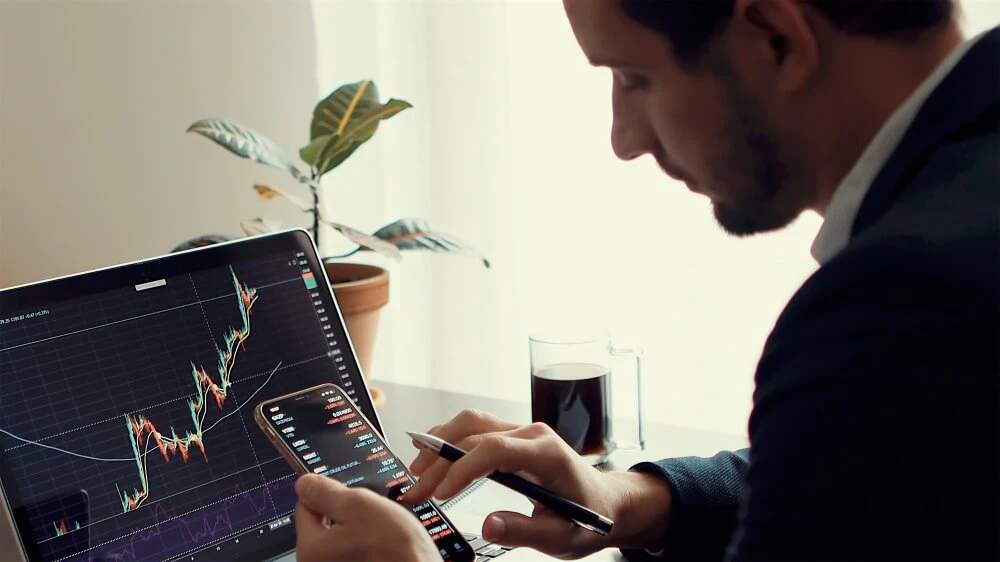 Forex price movement during US Non-Farm Payroll announcement showing sharp volatility